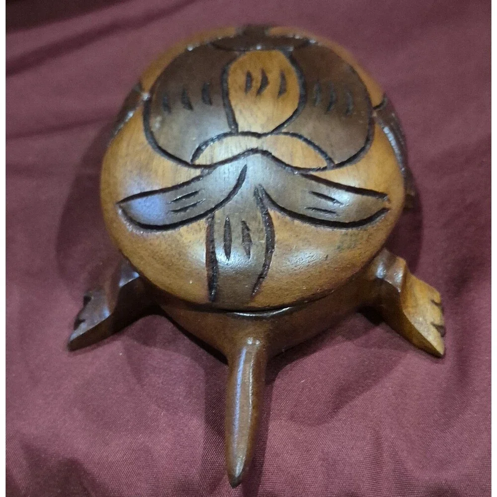 Vintage Hand Carved Wood Turtle Trinket Box 7